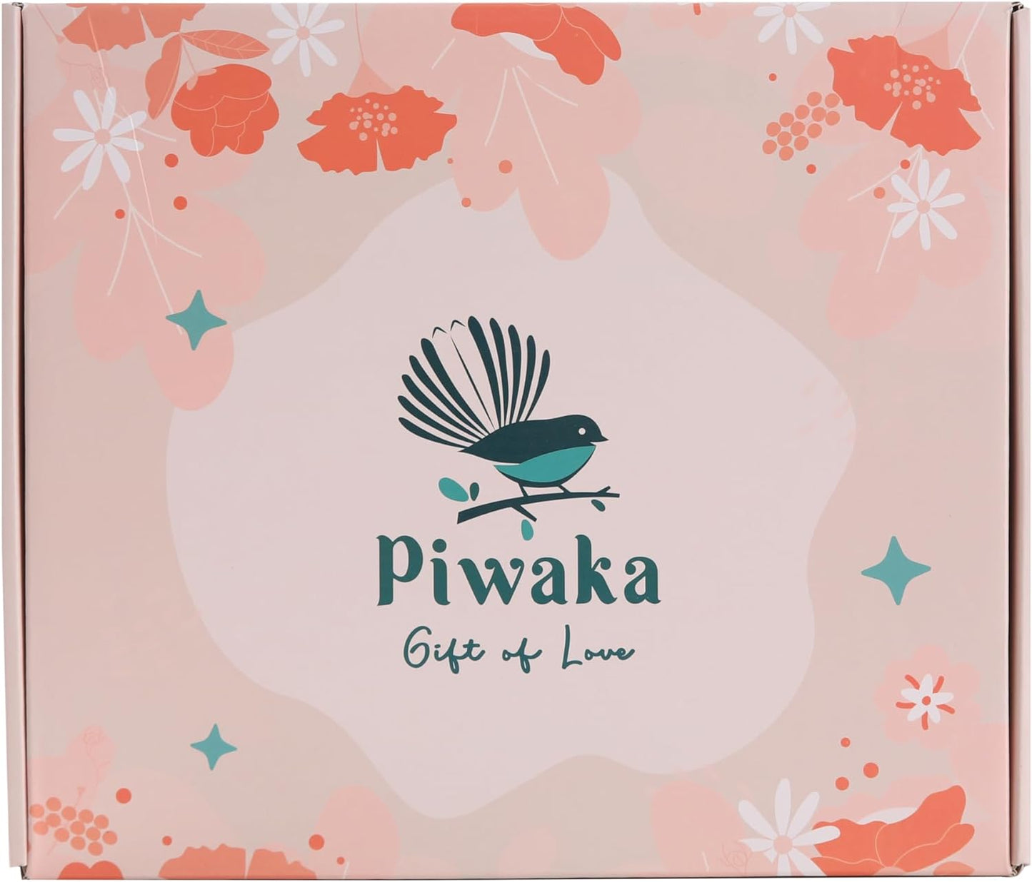 Piwaka Flannel Blanket Gift Box for Grandma - Personalised Gifts for Grandma - Relaxing & Inspirational Treasures Just for Her, Nana Gift Basket, Christmas Gift for Grandma